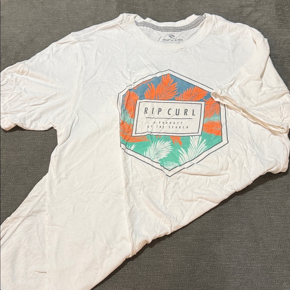 Rip Curl Cream T-Shirt with Vibrant Graphic